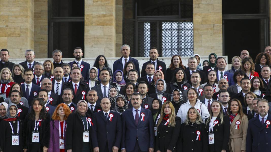 81 ilden öğretmenler akın etti: Başöğretmene kutlu ziyaret 6